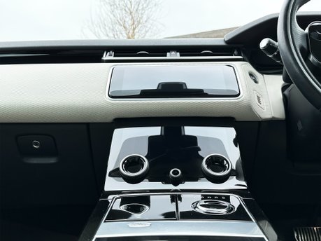 Land Rover Range Rover Velar R-DYNAMIC SE 60