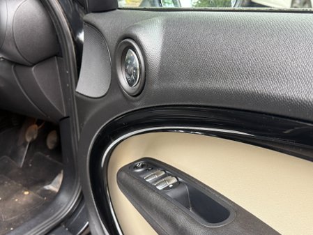 Mini Countryman COOPER D 28