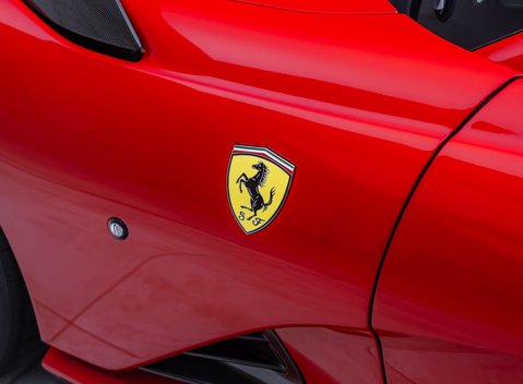 Ferrari 812 Competizione 50