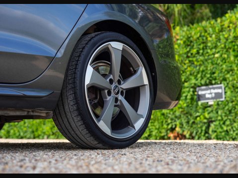 Audi A4 2.0 A4 Black Edition 35 TFSI MHEV Semi-Auto 5dr 15