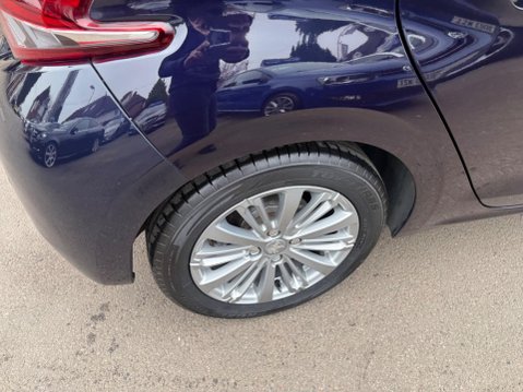 Peugeot 208 1.2 PureTech Allure EAT Euro 6 (s/s) 5dr 26