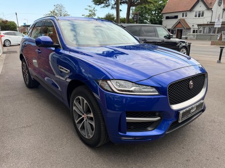 Jaguar F-Pace 2.0 P300 R-Sport SUV 5dr Petrol Auto AWD Euro 6 (s/s) (300 ps) 9
