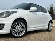 Suzuki Swift SPORT 15