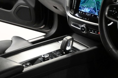 Volvo V60 2.0 V60 + B4 MHEV Auto 5dr 31