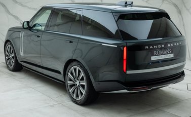 Land Rover Range Rover D350 AUTOBIOGRAPHY LWB 12