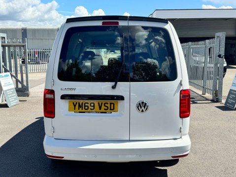 Volkswagen Caddy Maxi 2.0 TDI C20 Crew Van Double Cab 5dr Diesel Manual LWB Euro 6 (s/s) (102 ps) 17