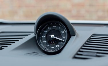 Porsche 911 Carrera S (992) 18