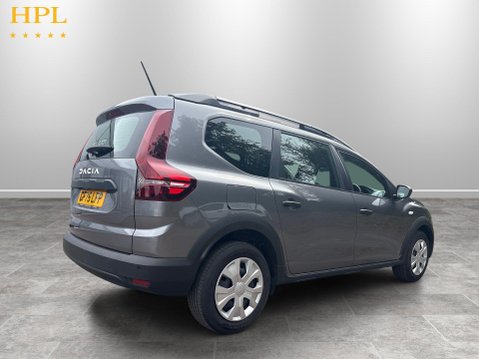 Dacia Jogger 1.0 TCe Essential MPV 5dr Petrol Manual Euro 6 (s/s) (110 ps) 7