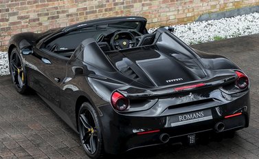 Ferrari 488 Spider 11