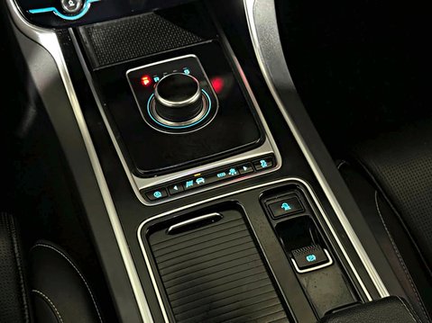 Jaguar XF D V6 S 15
