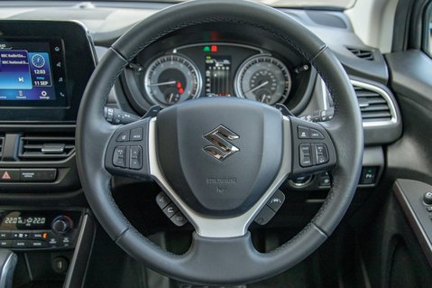 Suzuki S-Cross MOTION 14