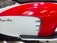 Royal Alloy GT 2019 ONLY 2K NEW MOT CUSTOM SCOOTER LEARNER LEGAL 125CC 39