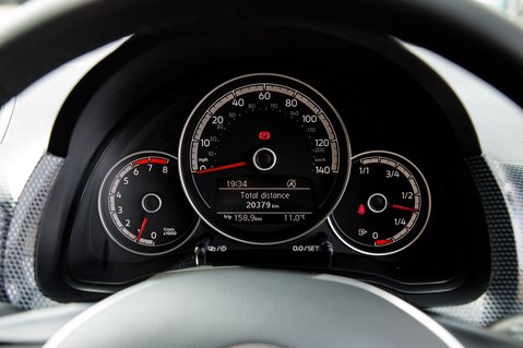 Volkswagen Up R-LINE 15