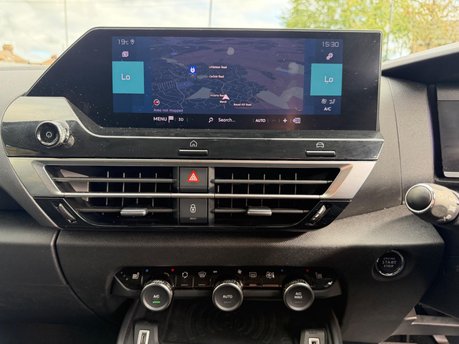 Citroen E-C4 SHINE PLUS 16