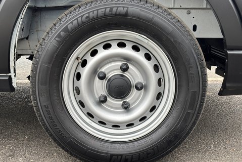 Ford Transit 350 Srw L2 130ps Dropside with PH150 Crane 31