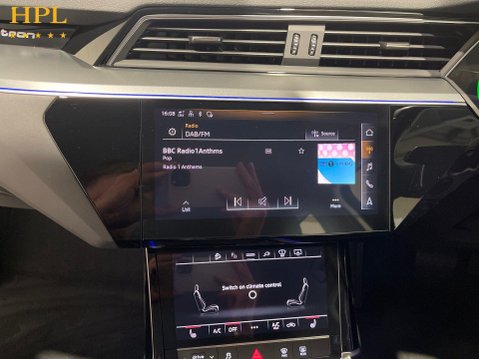 Audi Q8 50 Sport SUV 5dr Electric Auto quattro 95kWh (11kW Charger) (340 ps) 18