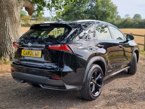 Lexus NX 300H SPORT 6