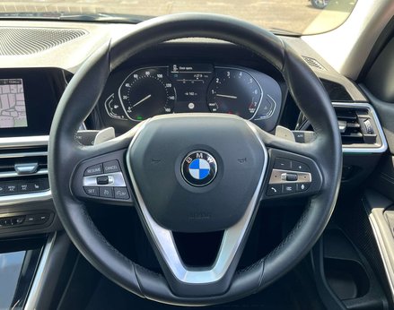 BMW 3 Series 2.0 320i Sport Auto 4dr 20