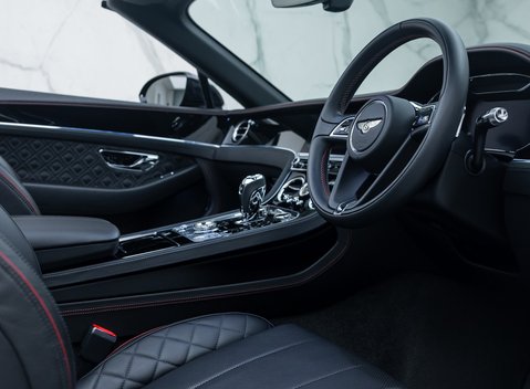 Bentley Continental GTC V8 16