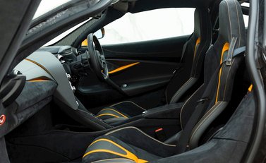 McLaren 720S Performance 14