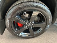 Land Rover Defender X MHEV 17