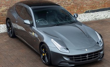 Ferrari FF 8