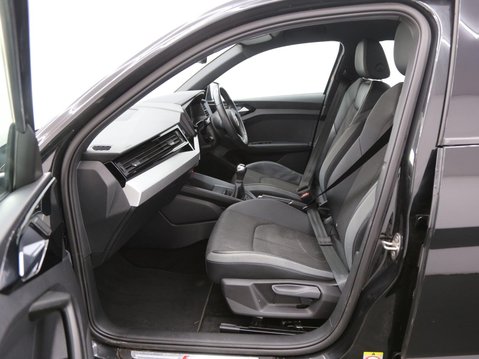 Audi A1 1.0 TFSI 25 S line Sportback Euro 6 (s/s) 5dr 24