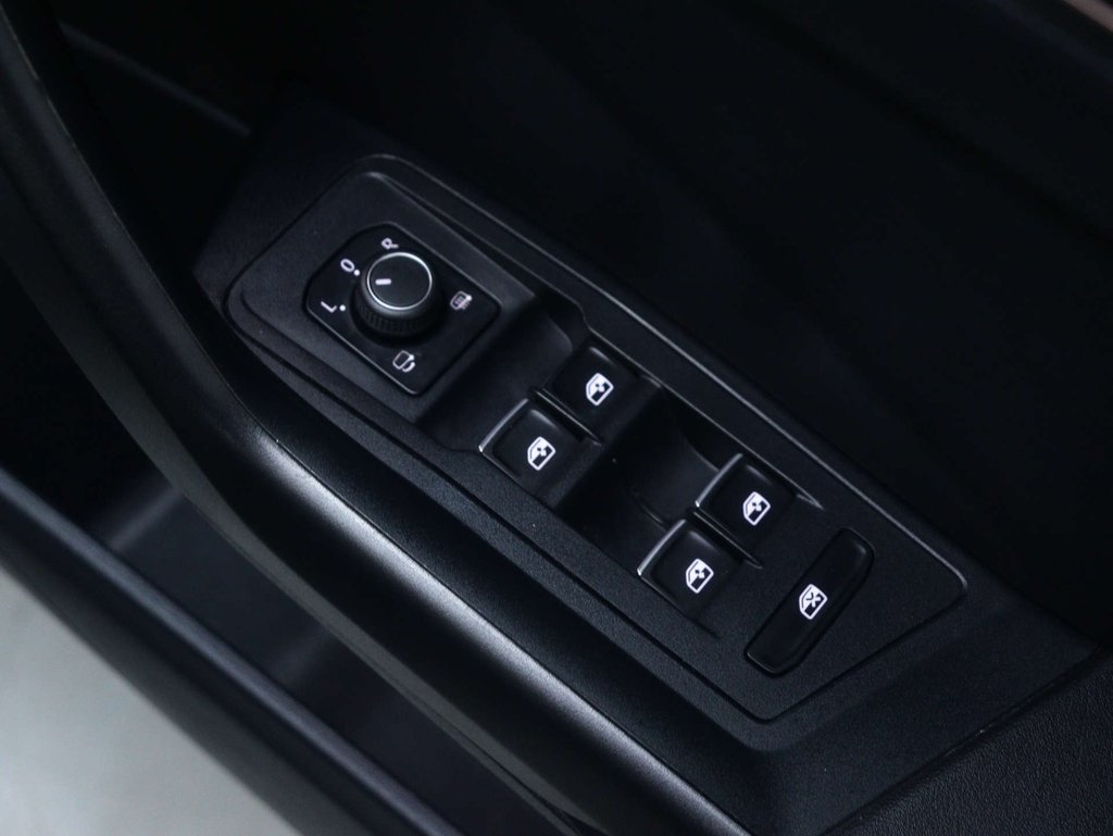 VOLKSWAGEN T ROC 2021 1.5 T ROC R LINE TSI EVO SEMI AUTO 5DR 21,000...