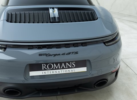 Porsche 911 Targa 4 GTS (992) 32