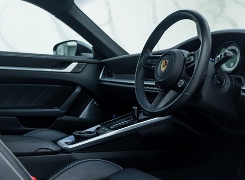 Porsche 911 Turbo S (992) 13