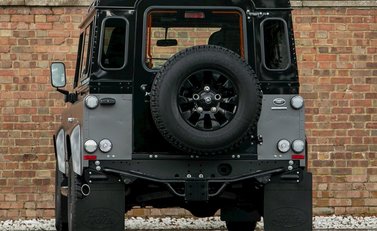 Land Rover Defender 90 Autobiography Edition 3