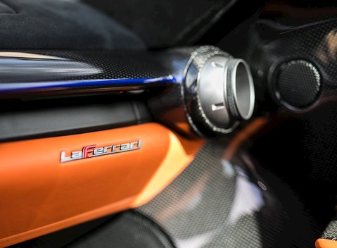 Ferrari LaFerrari 20