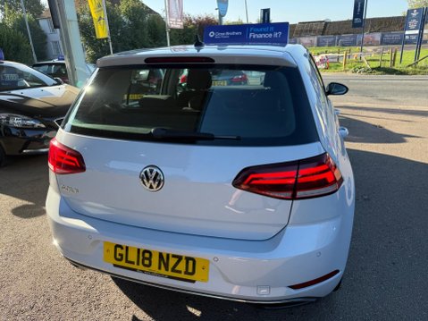 Volkswagen Golf 1.0 TSI SE Nav Euro 6 (s/s) 5dr 11