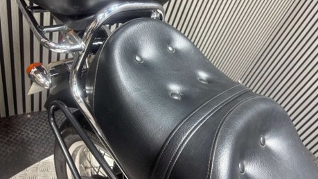 Triumph Bonneville 2004 ONLY 14K LONG MOT TOP BOX VERY CLEAN MODERN RETRO 790 41