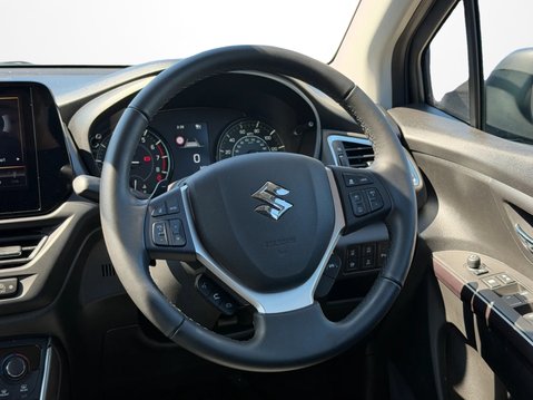 Suzuki S-Cross 1.4 Boosterjet MHEV Motion Auto 19