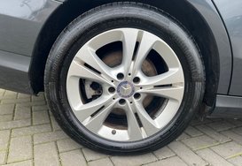 Mercedes-Benz C Class C200 SE PETROL 4 Door 12