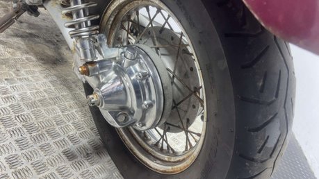 Yamaha XV 400 1995 37k running project bike spares or repair cruiser 400cc 28