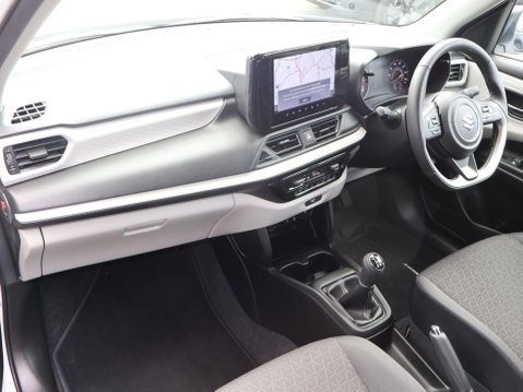 Suzuki Swift 1.2 MHEV Motion Euro 6 (s/s) 5dr 14
