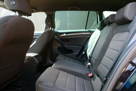 Volkswagen Golf 2.0 Golf R TSi 4Motion Semi-Auto 4WD 5dr 36