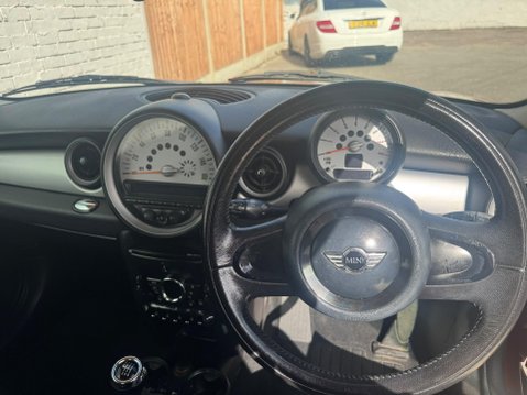 Mini Hatch 1.6 One Euro 5 3dr 28