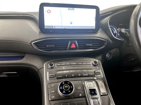Hyundai SANTA FE 1.6 h T-GDi Premium SUV 5dr Petrol Hybrid Auto 4WD Euro 6 (s/s) (230 ps) Re 18