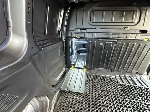 Toyota Proace City 50kWh Icon Short Panel Van 5dr Electric Auto SWB (7kW OBC) (136 ps) 15