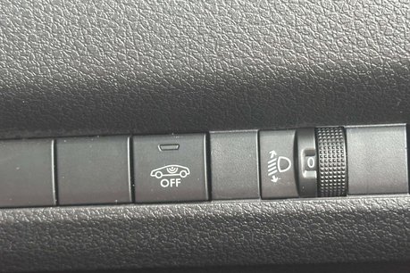 Toyota Proace Verso 2.0D Family Medium MPV 5dr Diesel Auto MWB Euro 6 (s/s) (8 Seat) (180 ps) 42