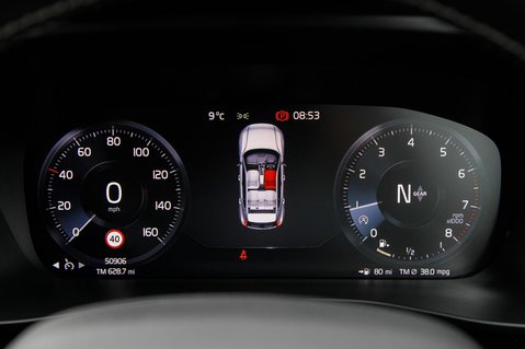 Volvo XC40 T3 R-DESIGN 14
