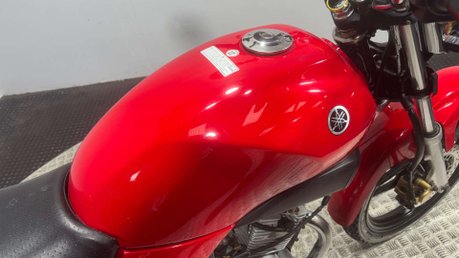 Yamaha YBR 125 2007 ONLY 11K NEW MOT 1 OWNER VERY CLEAN SERVICED 125CC 15