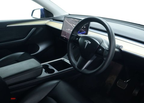Tesla Model Y (Dual Motor) Long Range SUV 5dr Electric Auto 4WDE (384 bhp) 37