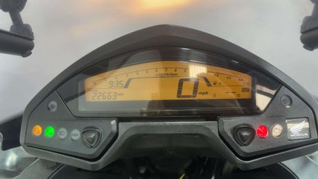 Honda VFR 2011 ONLY 22K NEW MOT SERVICED TOP BOX TOURER 800CC 21