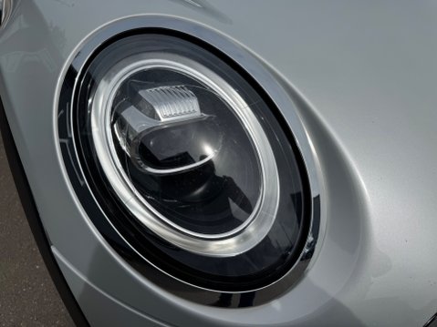 Mini Hatch COOPER CLASSIC 22