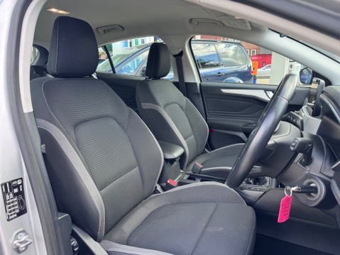 Ford Focus ZETEC TDCI 3