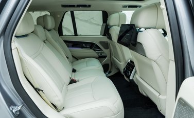 Land Rover Range Rover P550e Autobiography 14